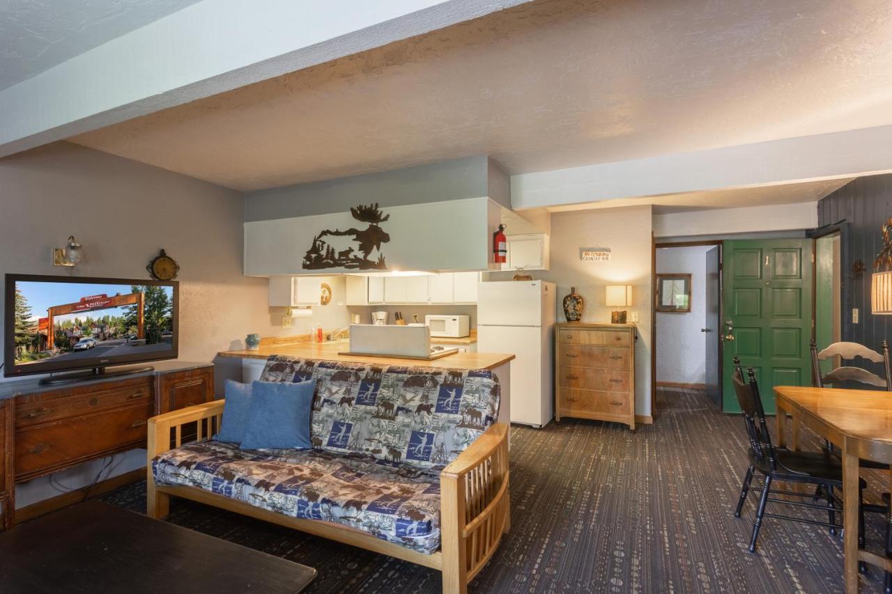 Village Suites Inn - American Black Bear - Perfect Location, In The Village! Can'T Be Better! Big Bear Lake Exterior photo