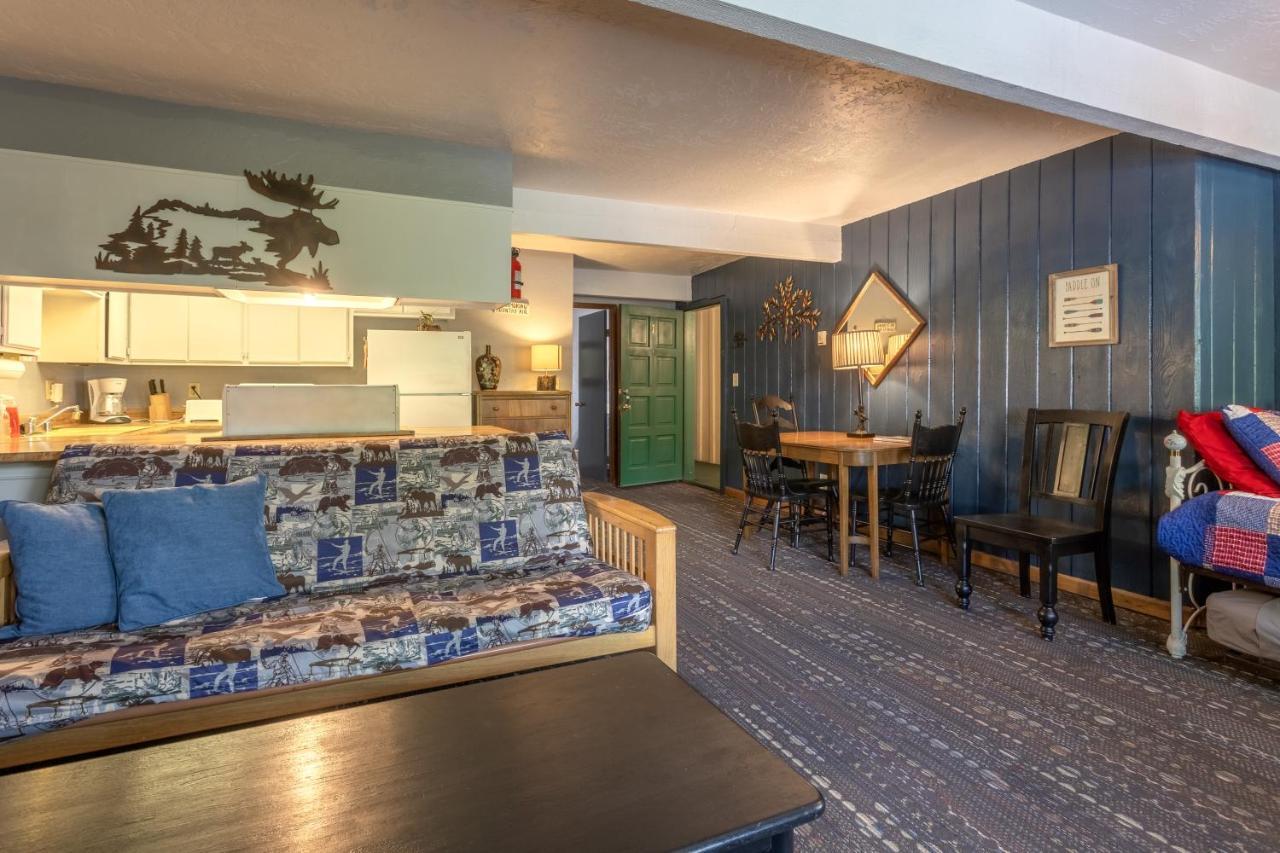 Village Suites Inn - American Black Bear - Perfect Location, In The Village! Can'T Be Better! Big Bear Lake Exterior photo